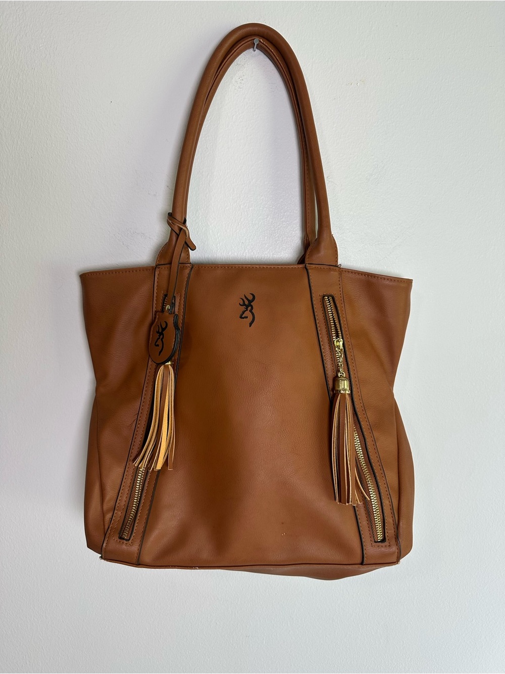 Browning tan Leather Tote Bag with Tassel Accents Concealed carry Holster